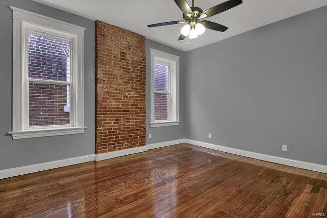 4624 Rosa Avenue St. Louis, MO 63116 - Photo 6 of 15 Gallery Image 6