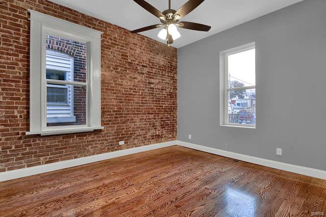 4624 Rosa Avenue St. Louis, MO 63116 - Photo 10 of 15 Gallery Image 10