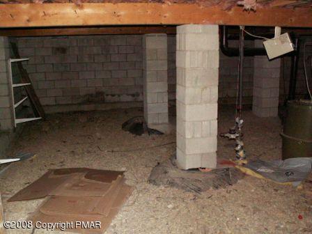 265 Decker Road Bushkill, PA 18324 - Photo 9 of 9 Crawl Space