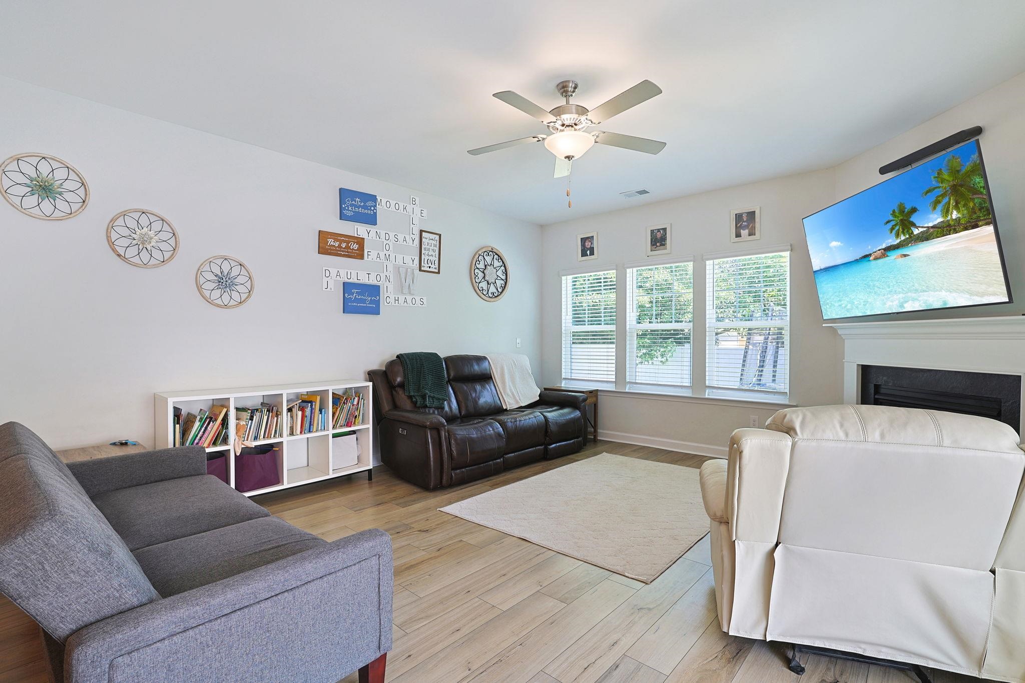 568 Canborough Lane Murrells Inlet, SC 29576 - Photo 3 of 39