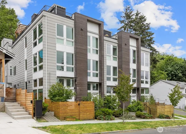 $674,000 | 1755 17th Avenue South, Seattle, WA 98144