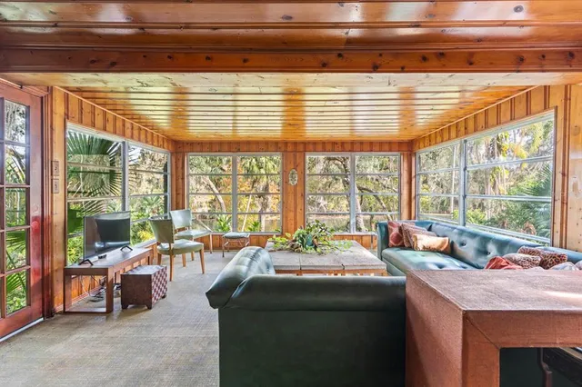 $500,000 | 617 South Riverhills Drive, Temple Terrace, FL 33617