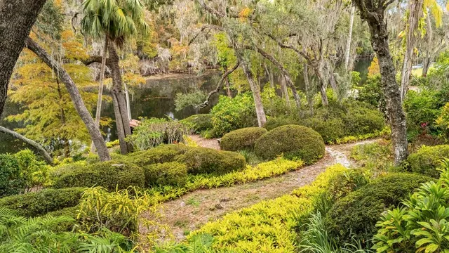 $500,000 | 617 South Riverhills Drive, Temple Terrace, FL 33617