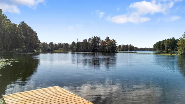 $649,900 | 617 South Riverhills Drive, Temple Terrace, FL 33617