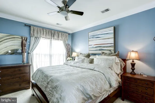 $4,800 | 412 North Thomas Street, Arlington, VA 22203