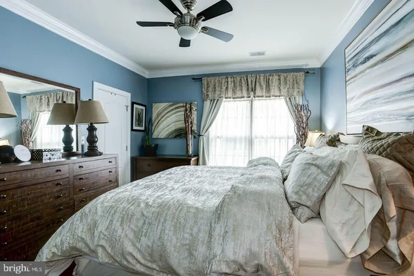 $4,800 | 412 North Thomas Street, Arlington, VA 22203