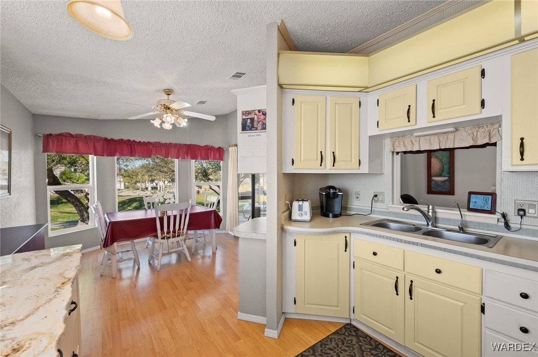 2000 Ramar Road, Unit 56 Bullhead City, AZ 86442 - Photo 19 of 75 Kitchen
