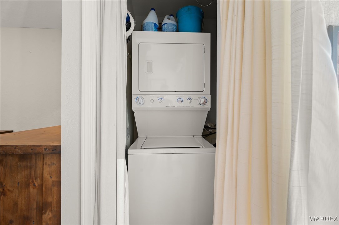 2000 Ramar Road, Unit 56 Bullhead City, AZ 86442 - Photo 28 of 75 Laundry