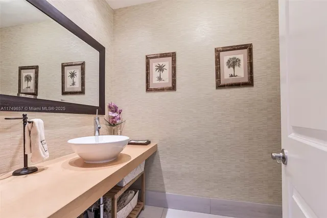 $1,785,000 | 7405 Southwest 132nd Street, Pinecrest, FL 33156