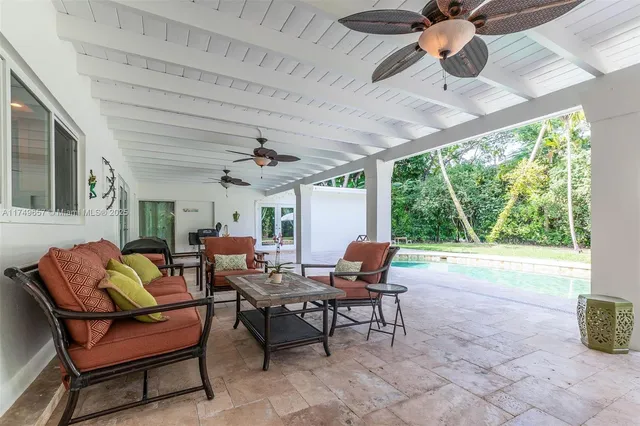 $1,785,000 | 7405 Southwest 132nd Street, Pinecrest, FL 33156