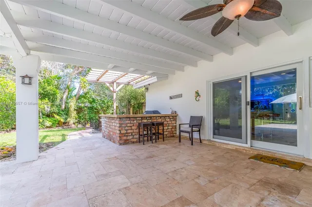 $1,785,000 | 7405 Southwest 132nd Street, Pinecrest, FL 33156