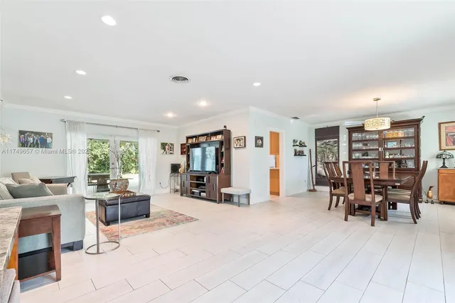 $1,785,000 | 7405 Southwest 132nd Street, Pinecrest, FL 33156
