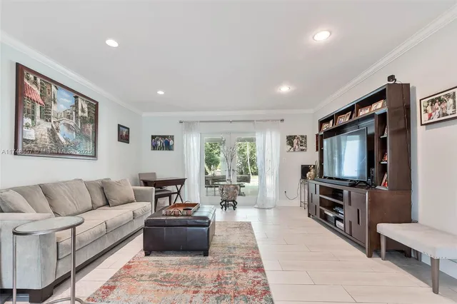 $1,785,000 | 7405 Southwest 132nd Street, Pinecrest, FL 33156