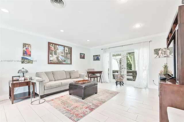 $1,785,000 | 7405 Southwest 132nd Street, Pinecrest, FL 33156