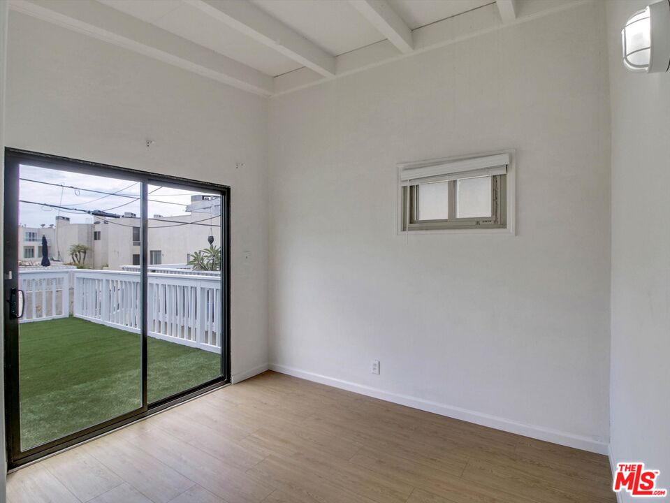104 Sunridge Street Playa del Rey, CA 90293 - Photo 32 of 61 Gallery Image 32