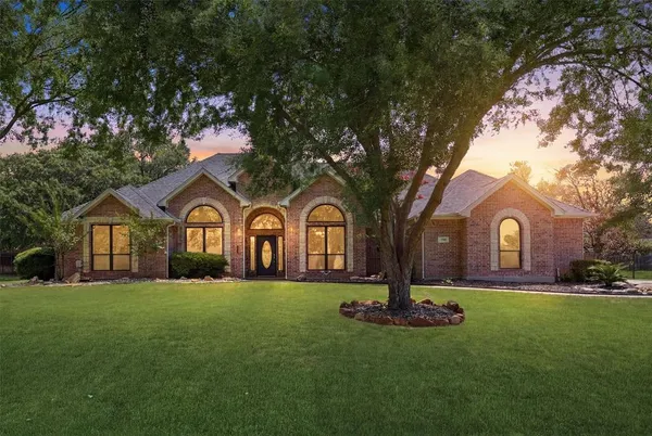 $699,900 | 3236 Golden Oaks Circle, Granbury, TX 76049