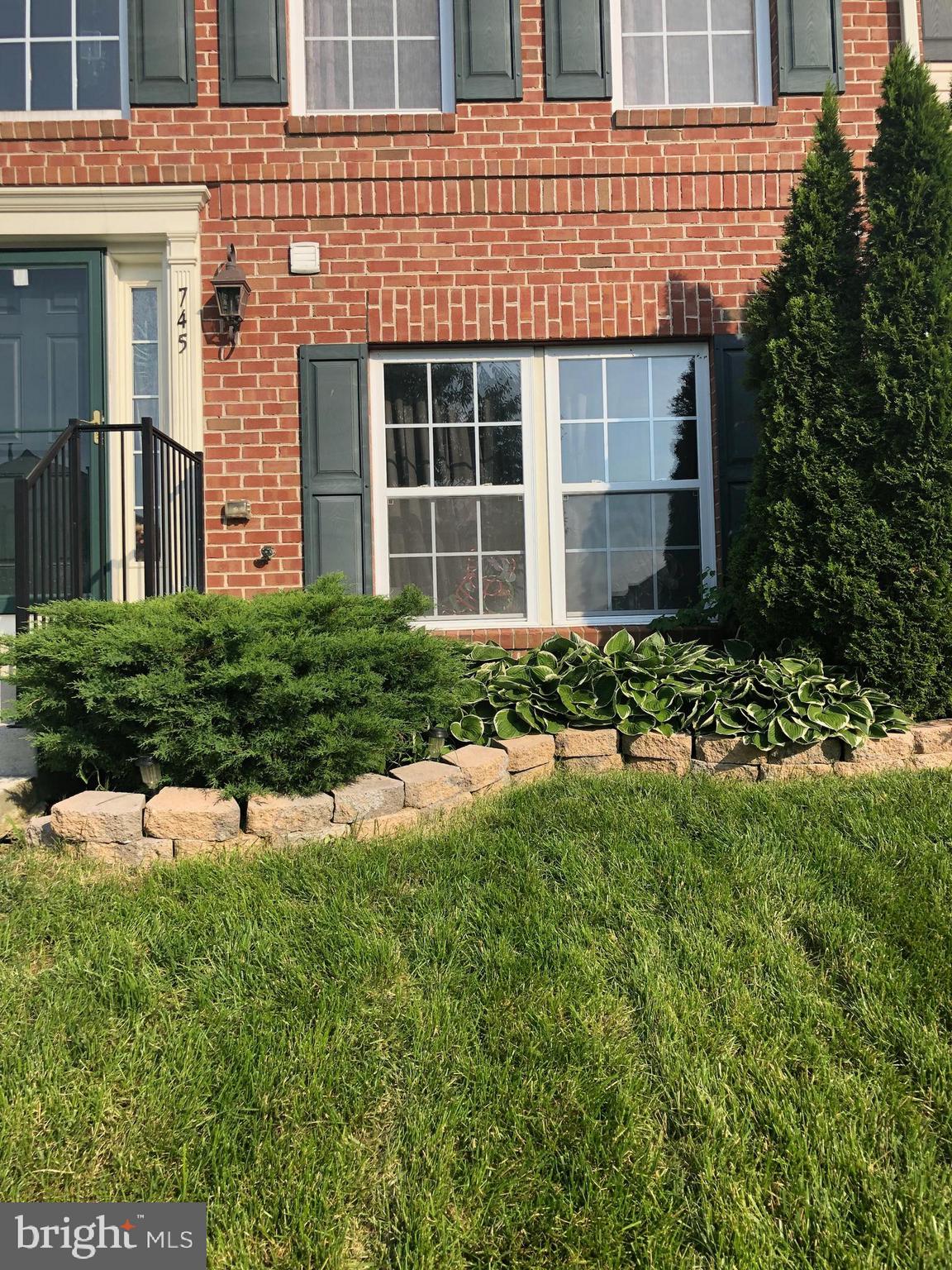 745 Compass Road East Baltimore, MD 21220 - Photo 3 of 33