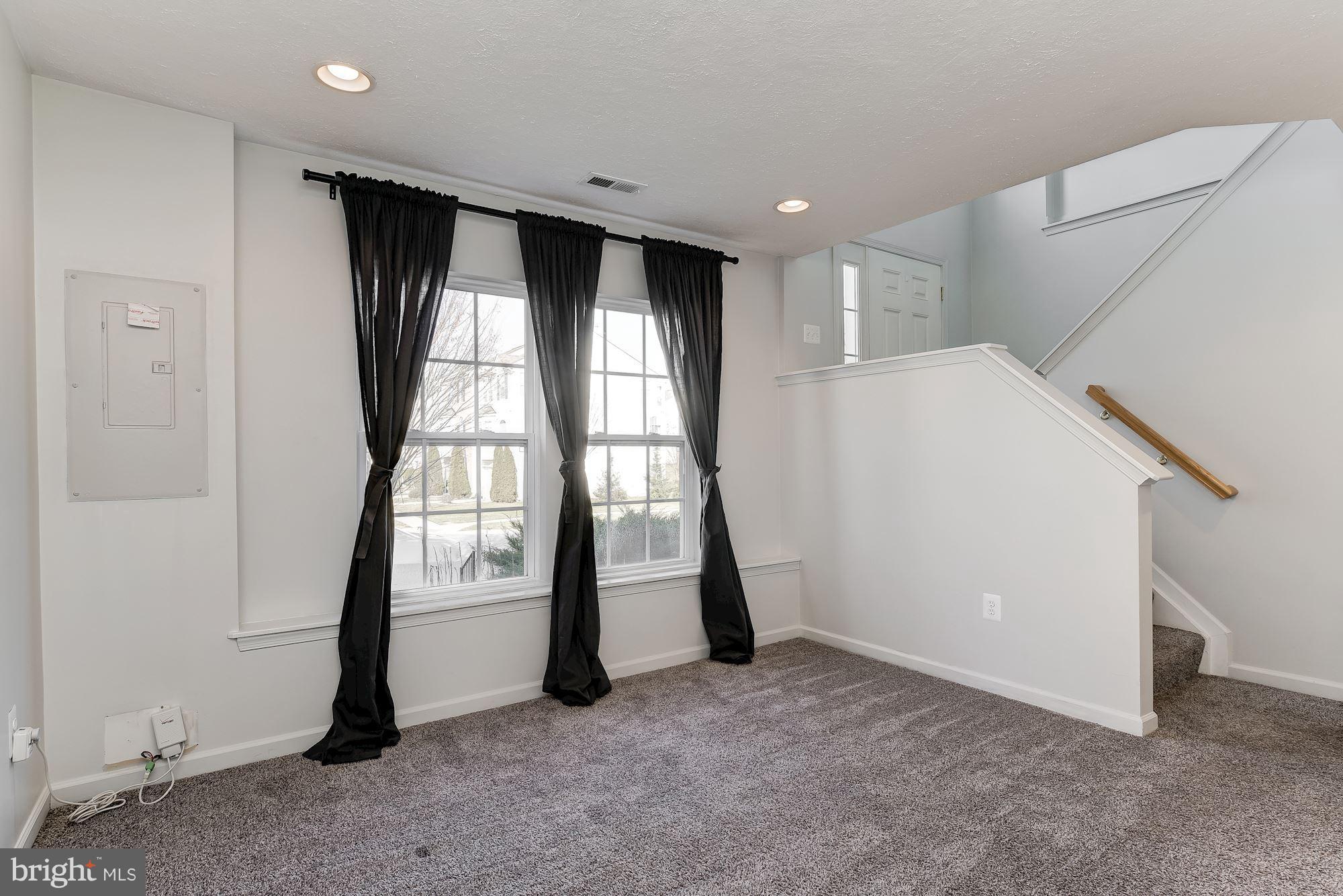 745 Compass Road East Baltimore, MD 21220 - Photo 5 of 33