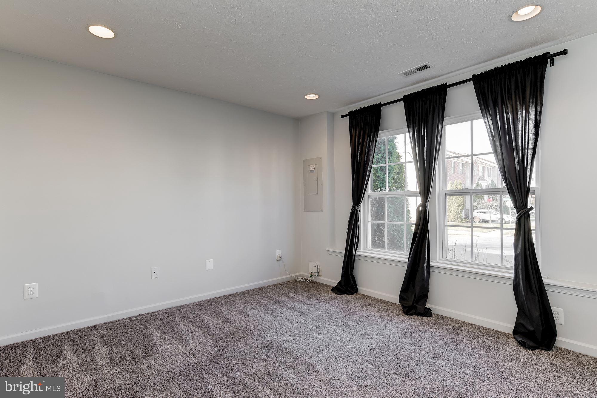 745 Compass Road East Baltimore, MD 21220 - Photo 6 of 33