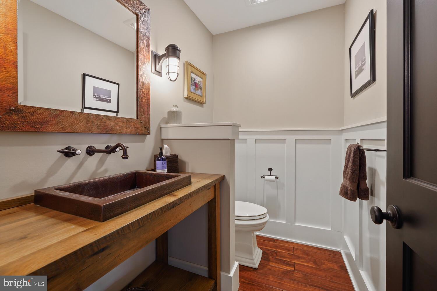 610 East Hillendale Road Chadds Ford, PA 19317 - Photo 13 of 69 Powder Room