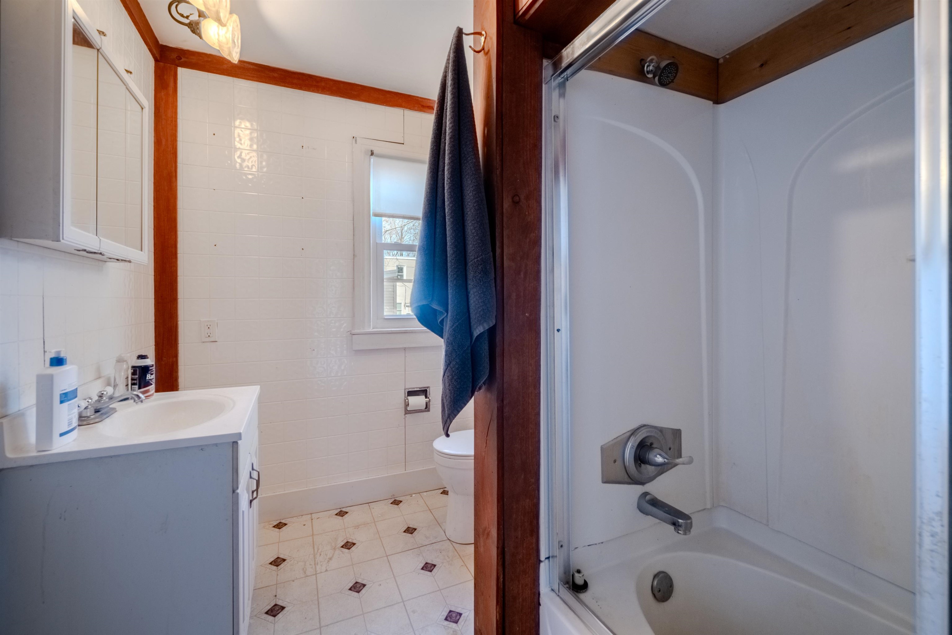 71 Congress Street Rochester, NH 03867 - Photo 20 of 52