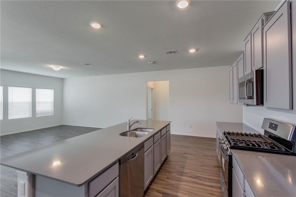713 Mallow Road Leander, TX 78641 - Photo 13 of 32