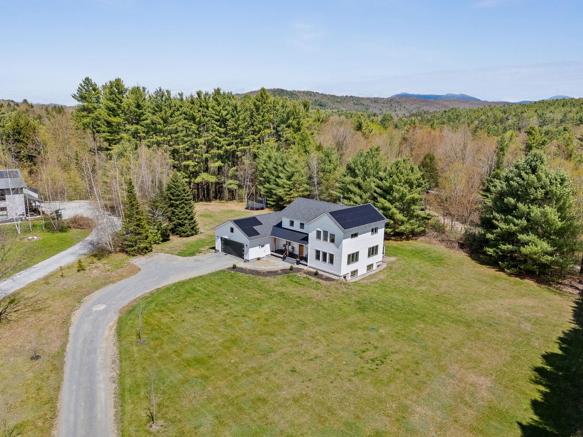 17 Winding Brook Road Jericho, VT 05465 - Photo 5 of 60