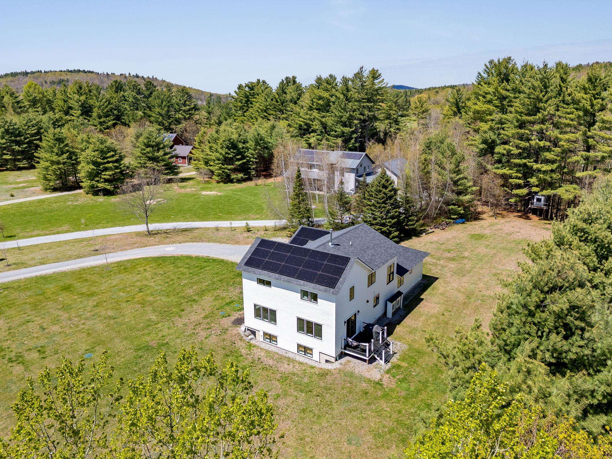 17 Winding Brook Road Jericho, VT 05465 - Photo 6 of 60