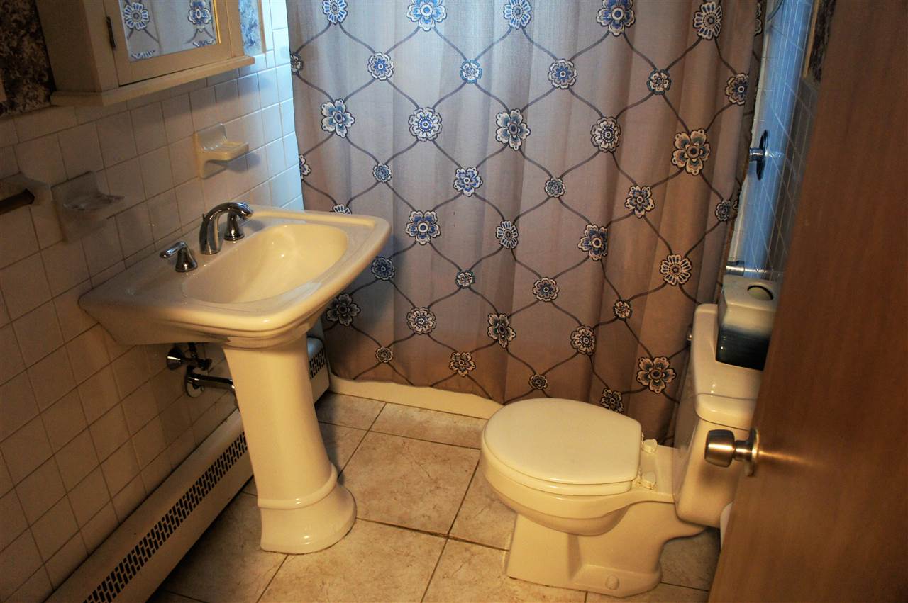 12 New Dunstable Road Nashua, NH 03060 - Photo 10 of 16
