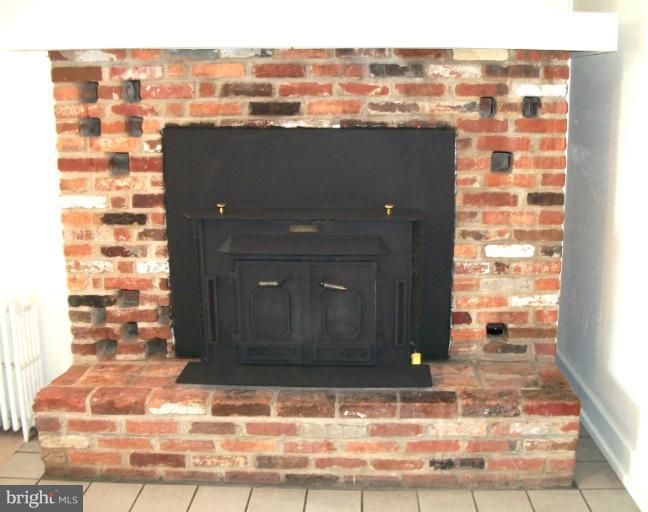 17803 Shaffers Mill Road Mount Airy, MD 21771 - Photo 27 of 30 Wood Stove Insert