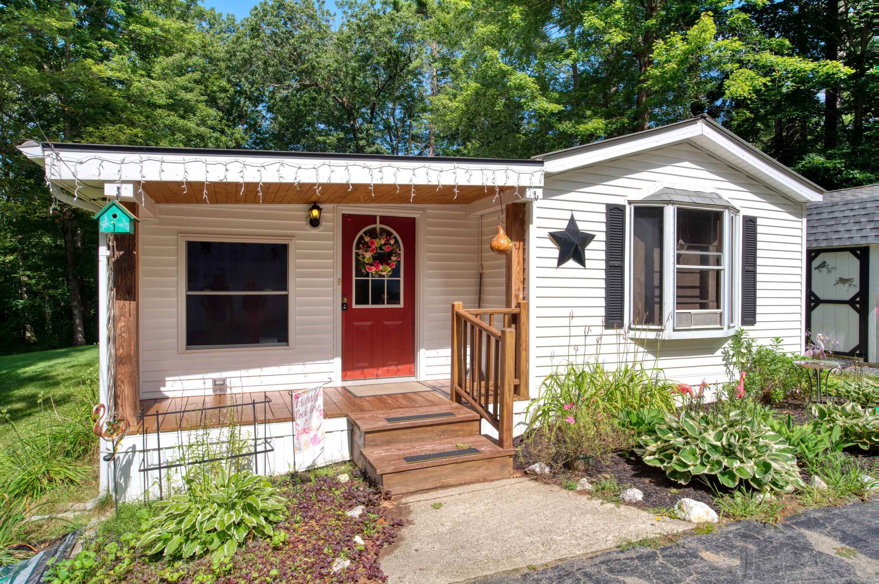 318 County Road Walpole, NH 03608 - Photo 1 of 30