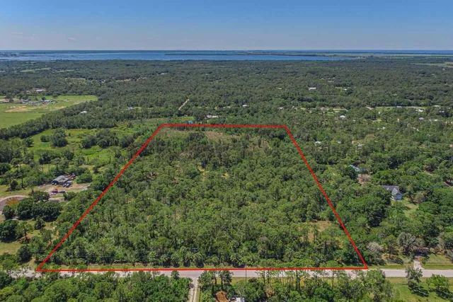 a view of an outdoor space and a lake view