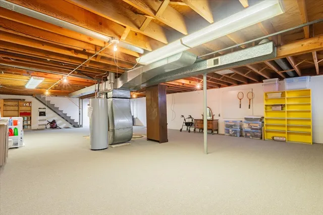 $215,000 | 226 Fairway Drive, Bloomington, IL 61701