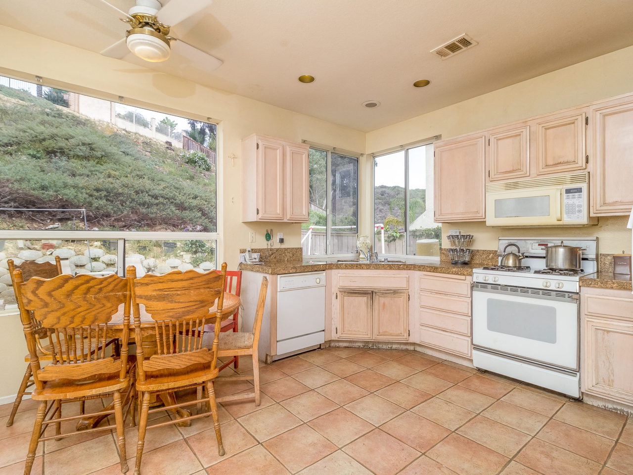 563 Kiley Road Chula Vista, CA 91910 - Photo 12 of 25
