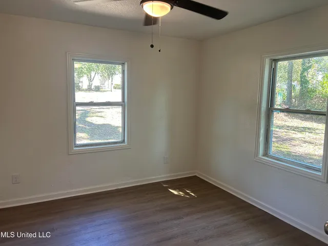 $129,000 | 220 North James Avenue, McComb, MS 39648