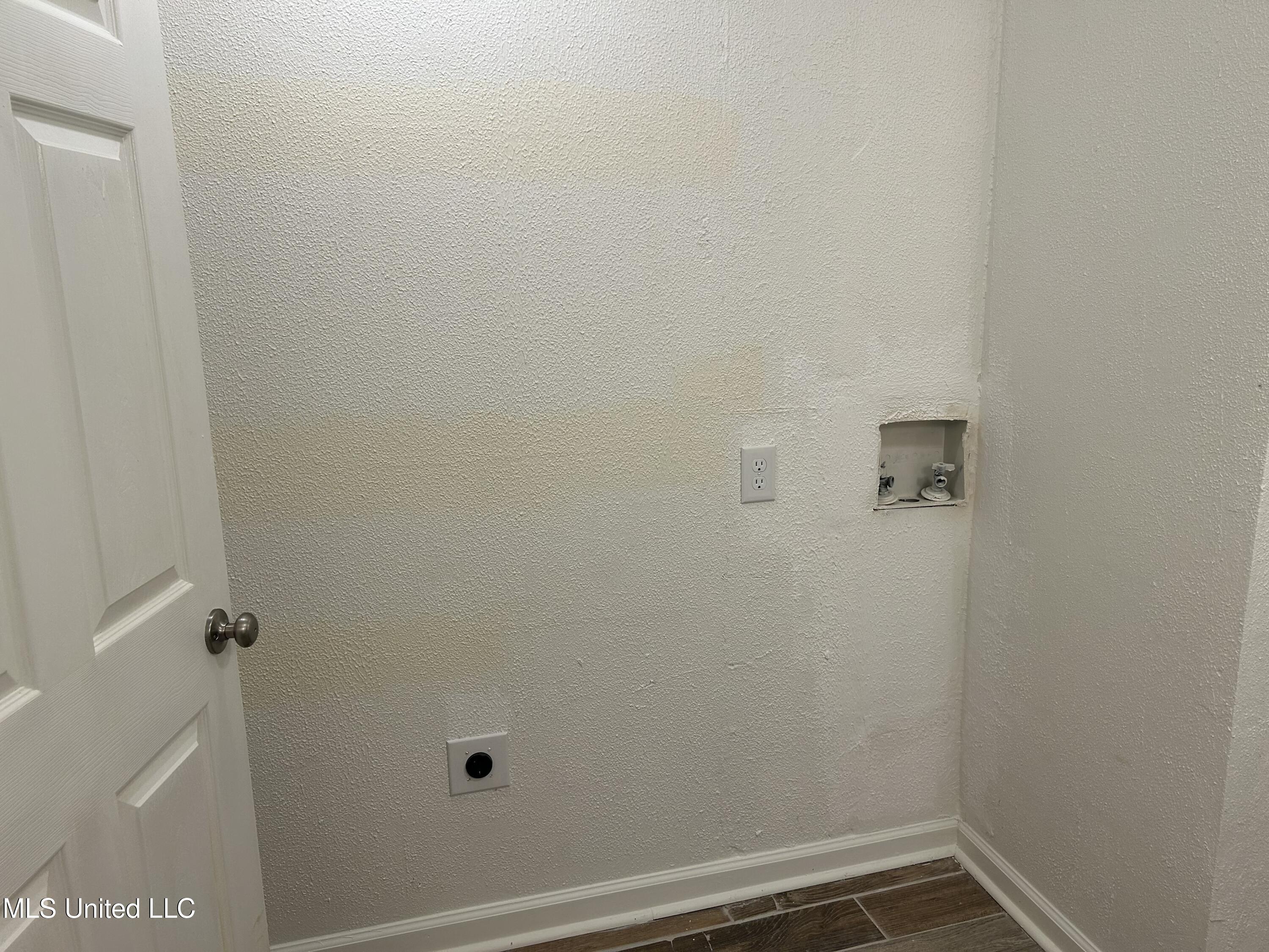 220 North James Avenue McComb, MS 39648 - Photo 36 of 40 IMG_6924