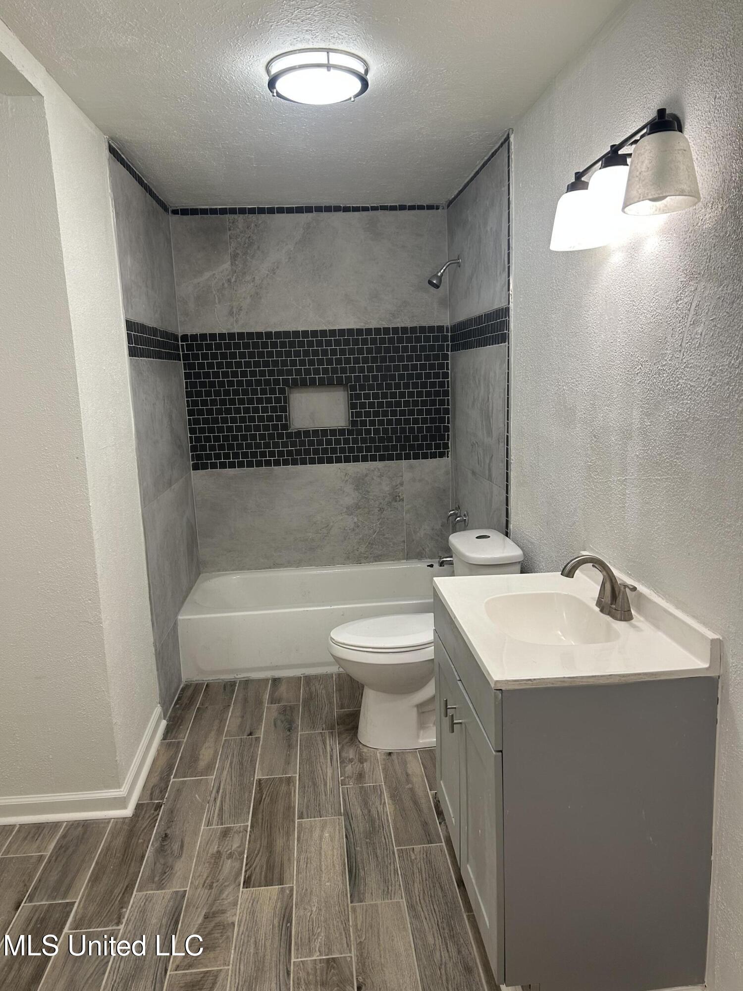 220 North James Avenue McComb, MS 39648 - Photo 37 of 40 IMG_6923