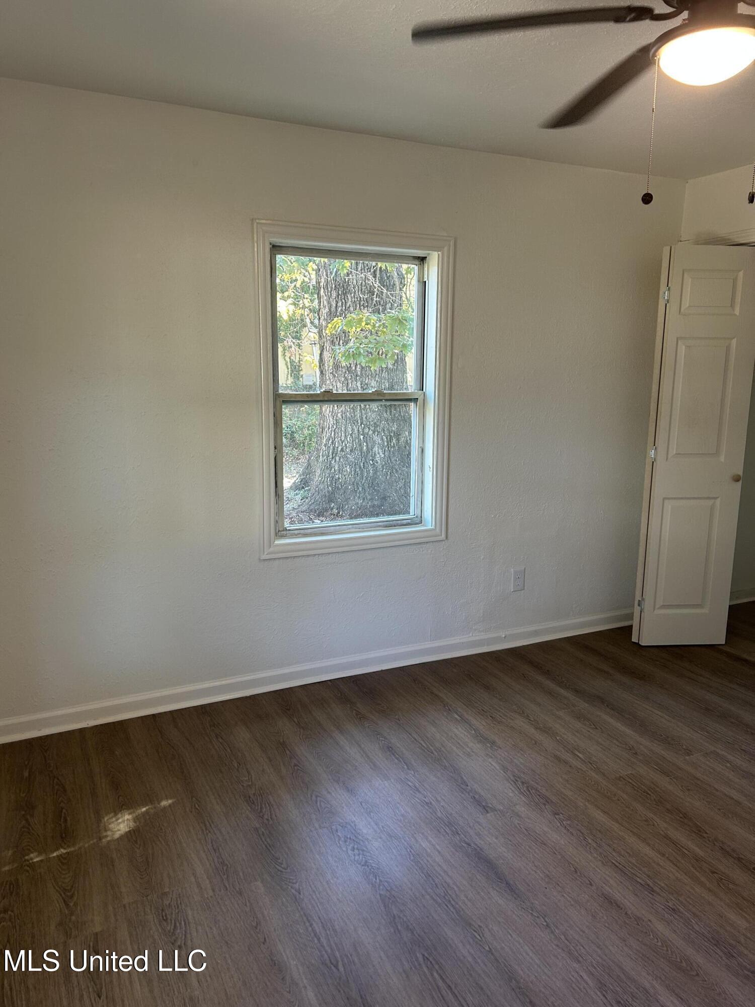 220 North James Avenue McComb, MS 39648 - Photo 39 of 40 IMG_6921