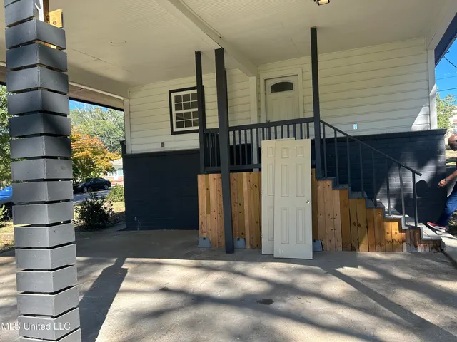 $129,000 | 220 North James Avenue, McComb, MS 39648