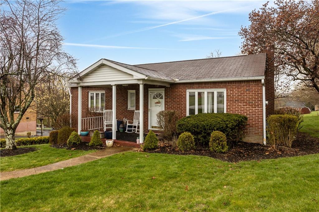 49 Herbst Road Coraopolis, PA 15108 - Photo 2 of 29 Gallery Image 2