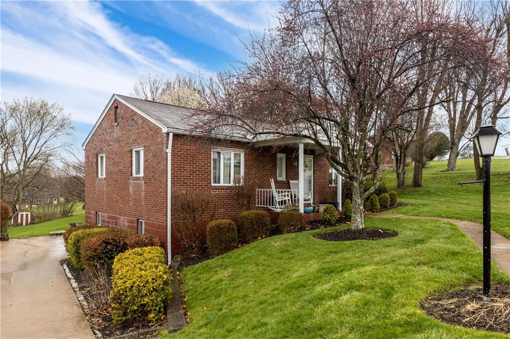 49 Herbst Road Coraopolis, PA 15108 - Photo 3 of 29 Gallery Image 3