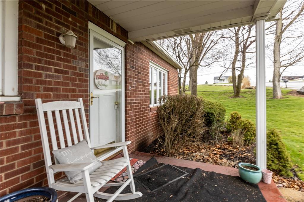 49 Herbst Road Coraopolis, PA 15108 - Photo 4 of 29 Gallery Image 4