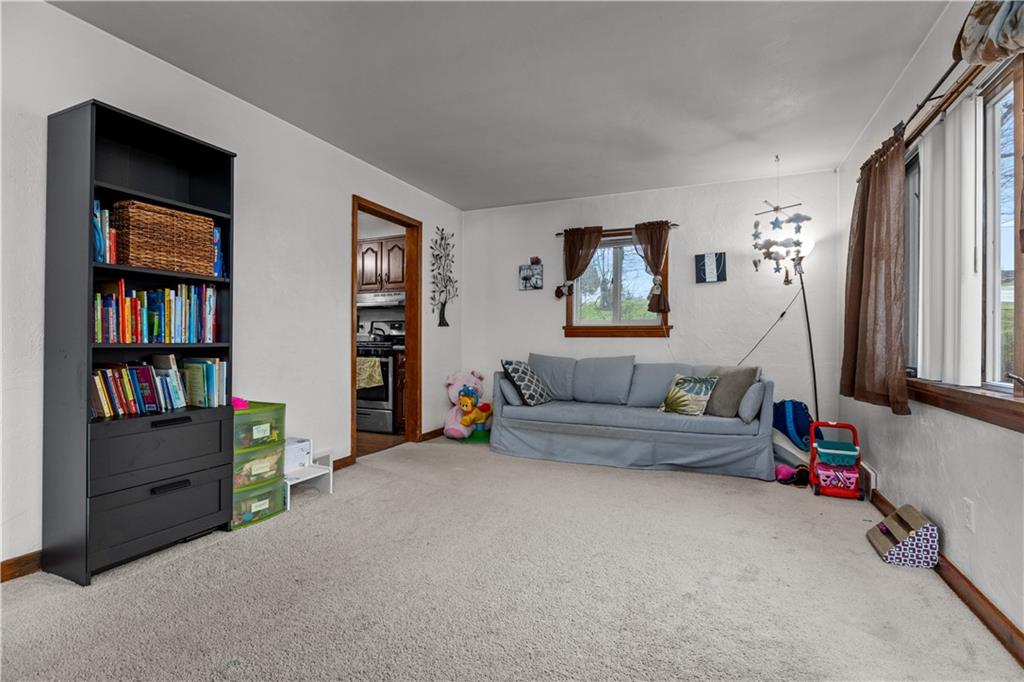 49 Herbst Road Coraopolis, PA 15108 - Photo 7 of 29 Gallery Image 7