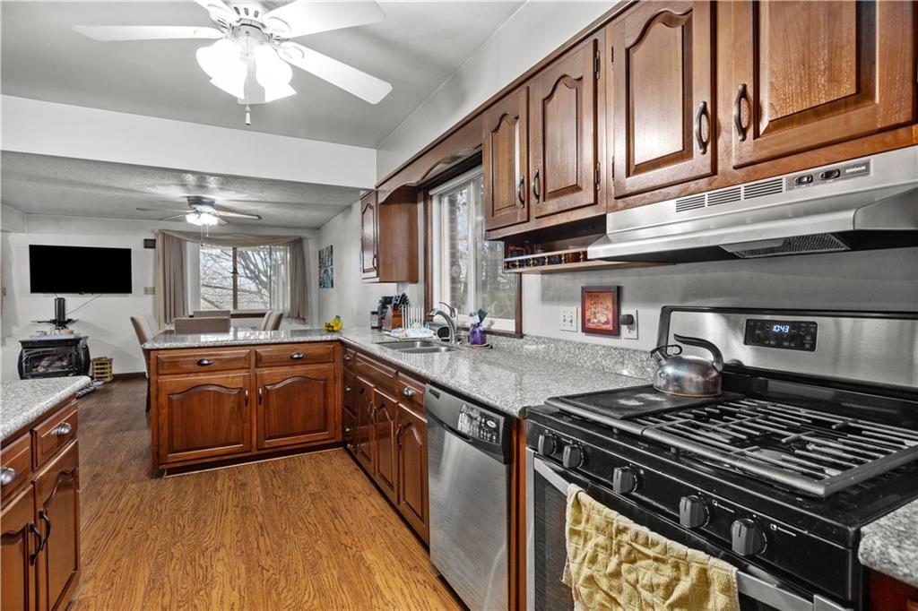 49 Herbst Road Coraopolis, PA 15108 - Photo 9 of 29 Gallery Image 9
