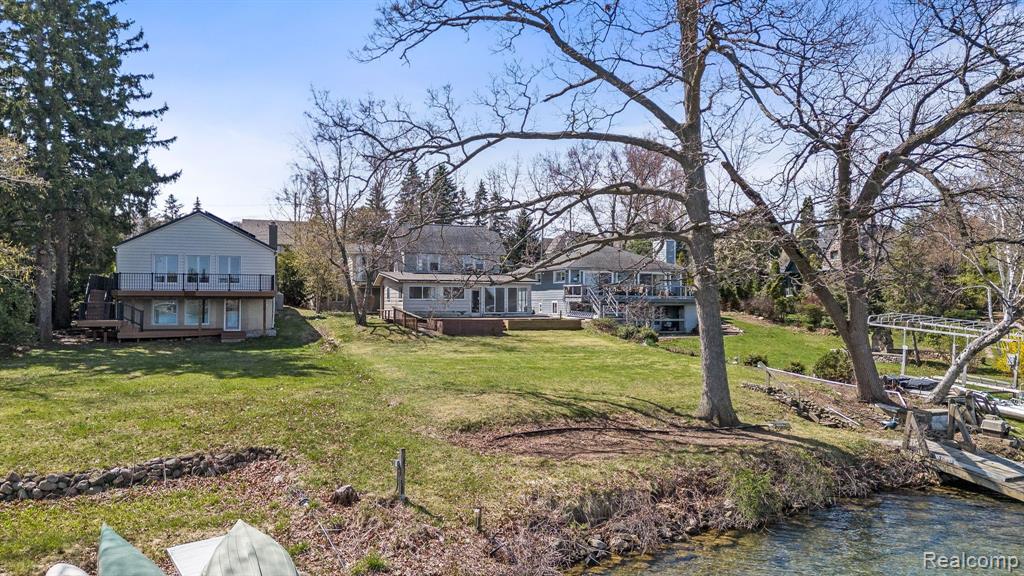 6320 Commerce Road West Bloomfield, MI 48324 - Photo 18 of 18