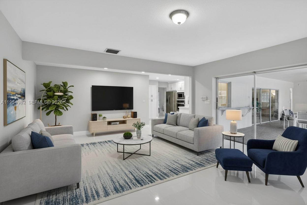 7141 Southwest 7th Street Plantation, FL 33317 - Photo 17 of 47 Virtually Staged