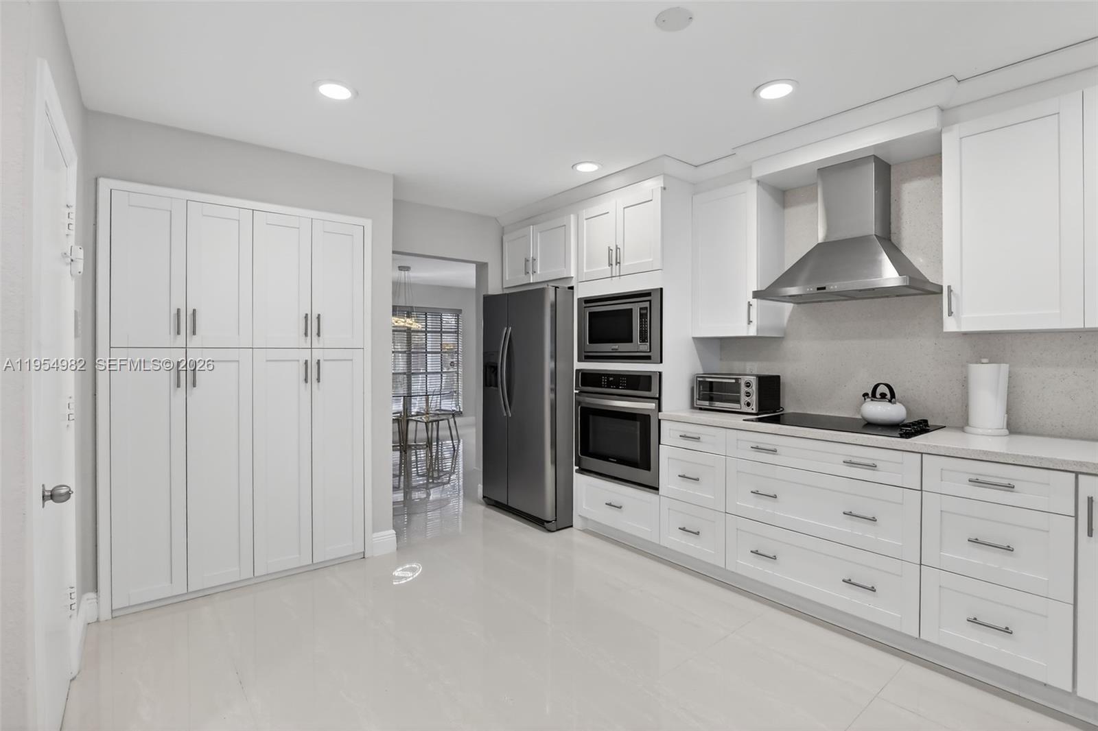 7141 Southwest 7th Street Plantation, FL 33317 - Photo 20 of 47