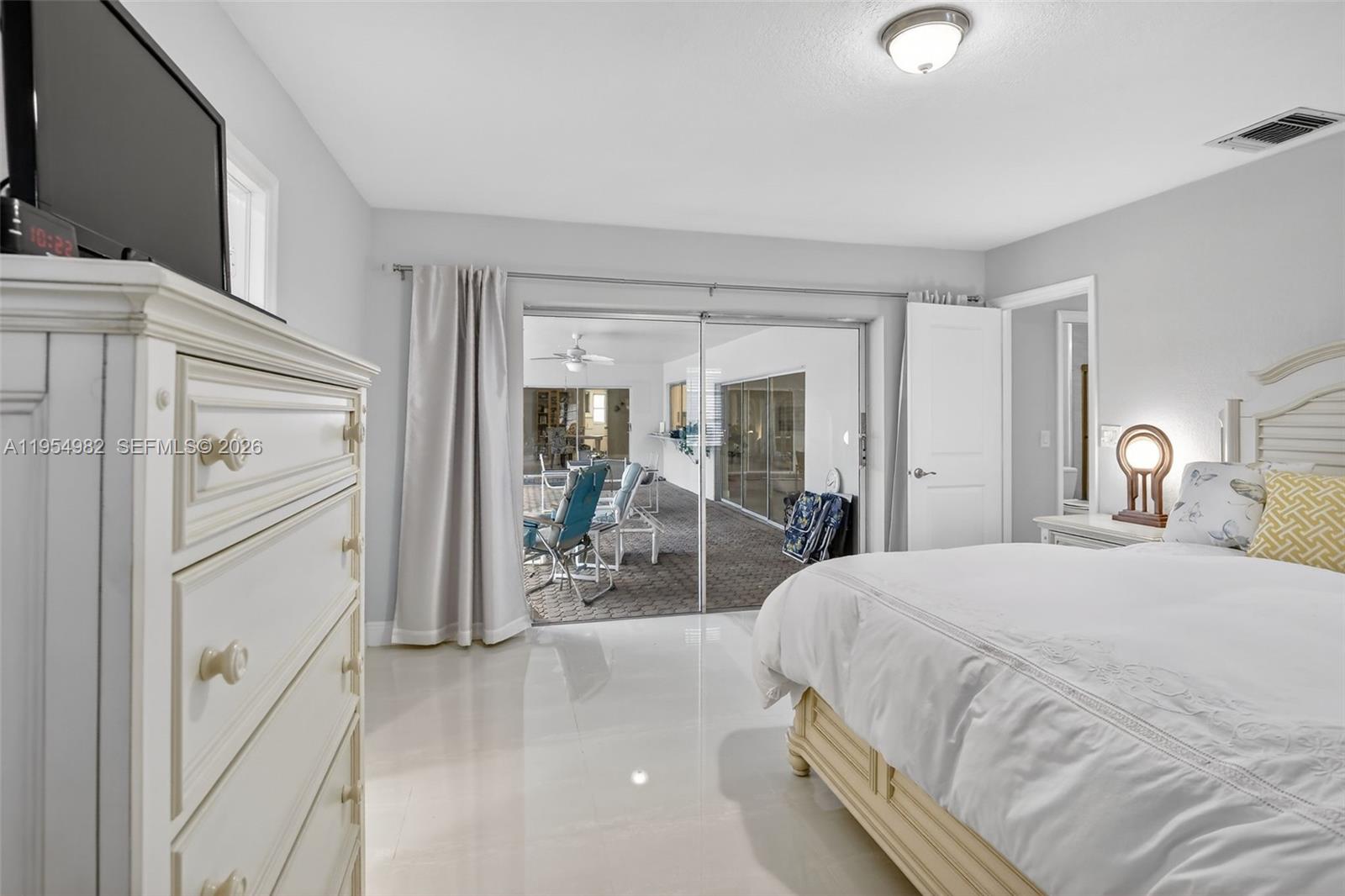 7141 Southwest 7th Street Plantation, FL 33317 - Photo 25 of 47