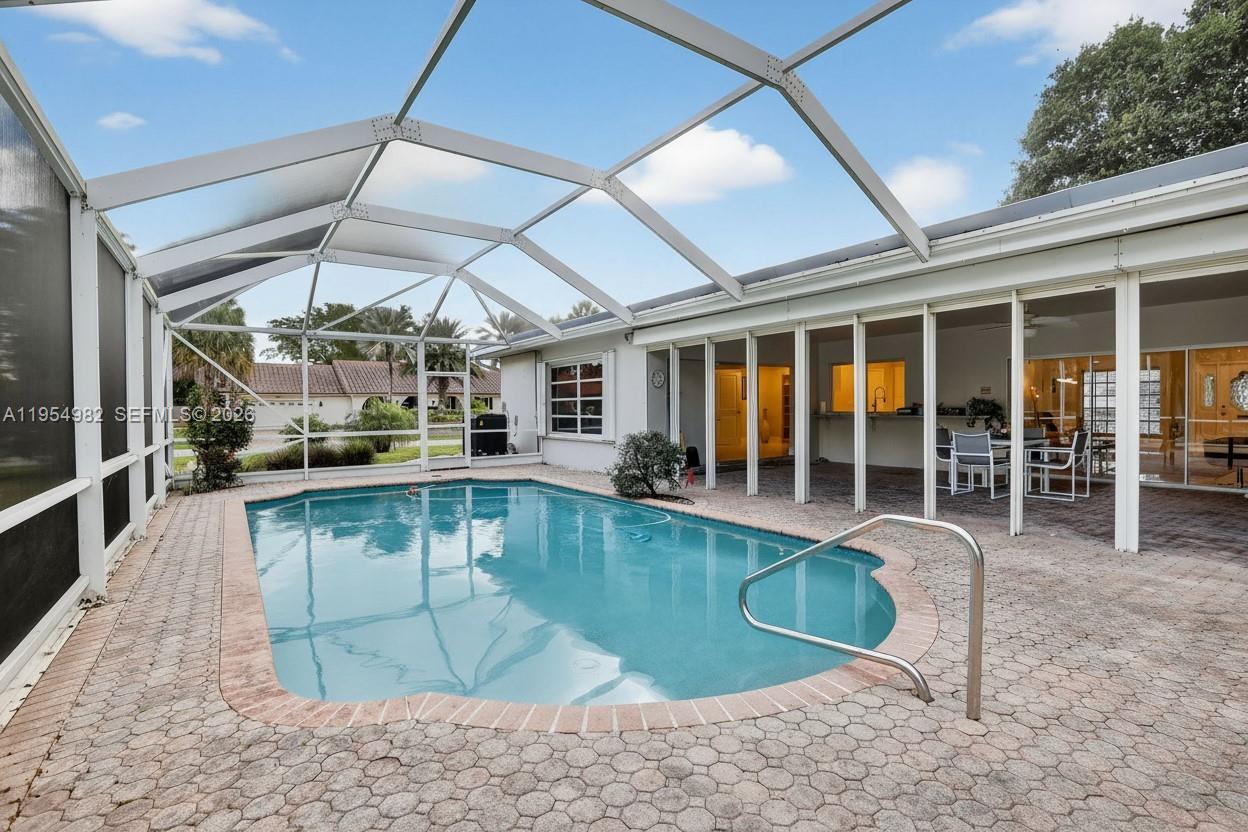 7141 Southwest 7th Street Plantation, FL 33317 - Photo 5 of 47