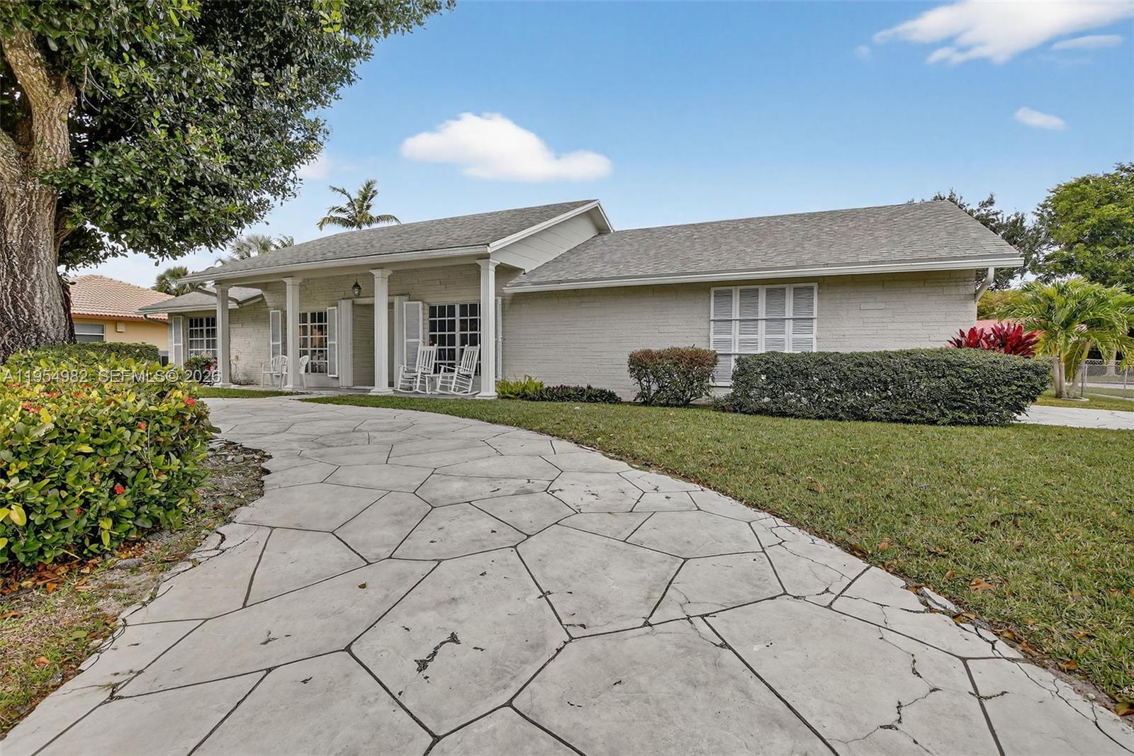 7141 Southwest 7th Street Plantation, FL 33317 - Photo 8 of 47